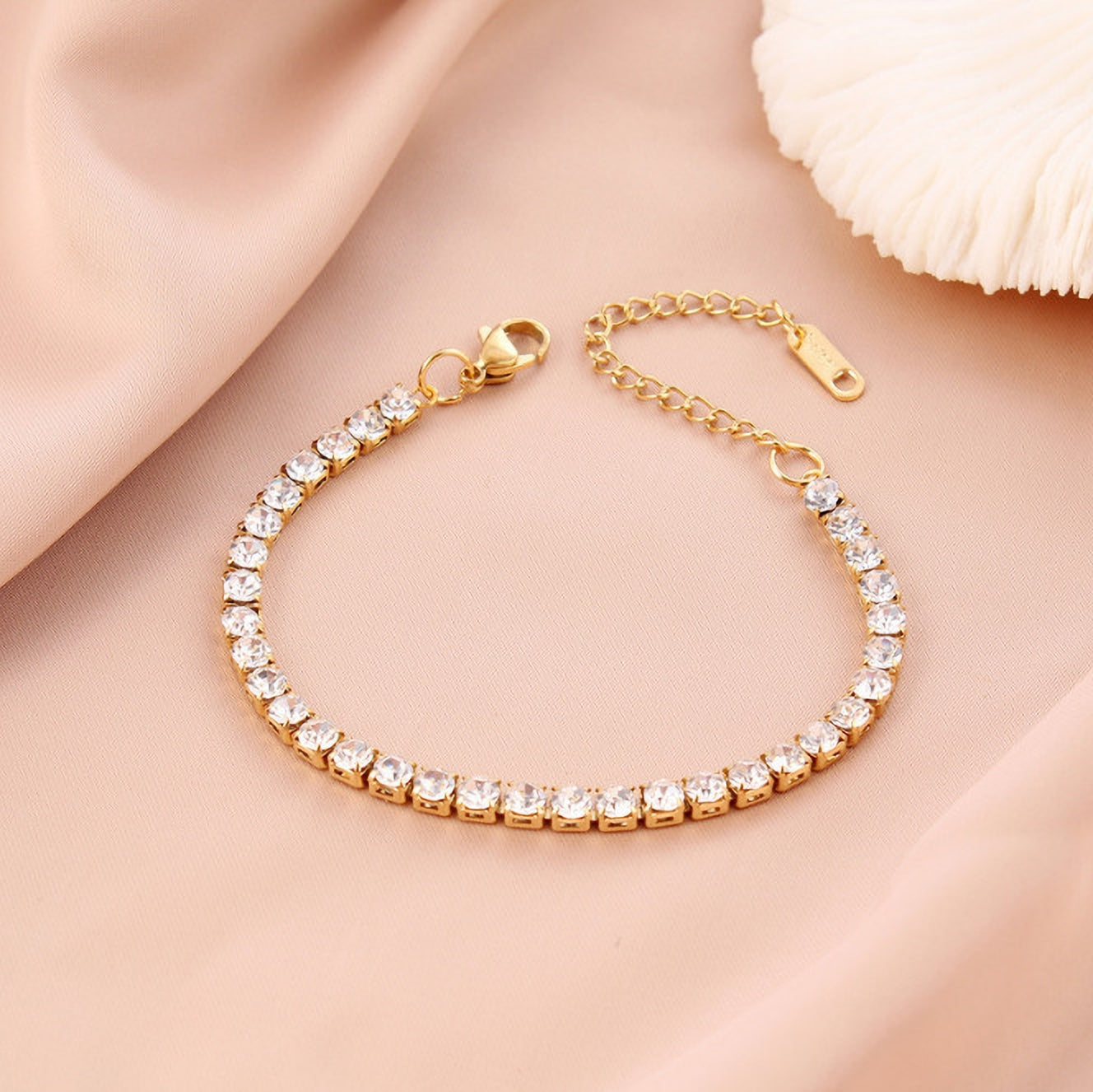 Diamond Desire Bracelet (6mm size stone) – 18K Gold Anti-Tarnish