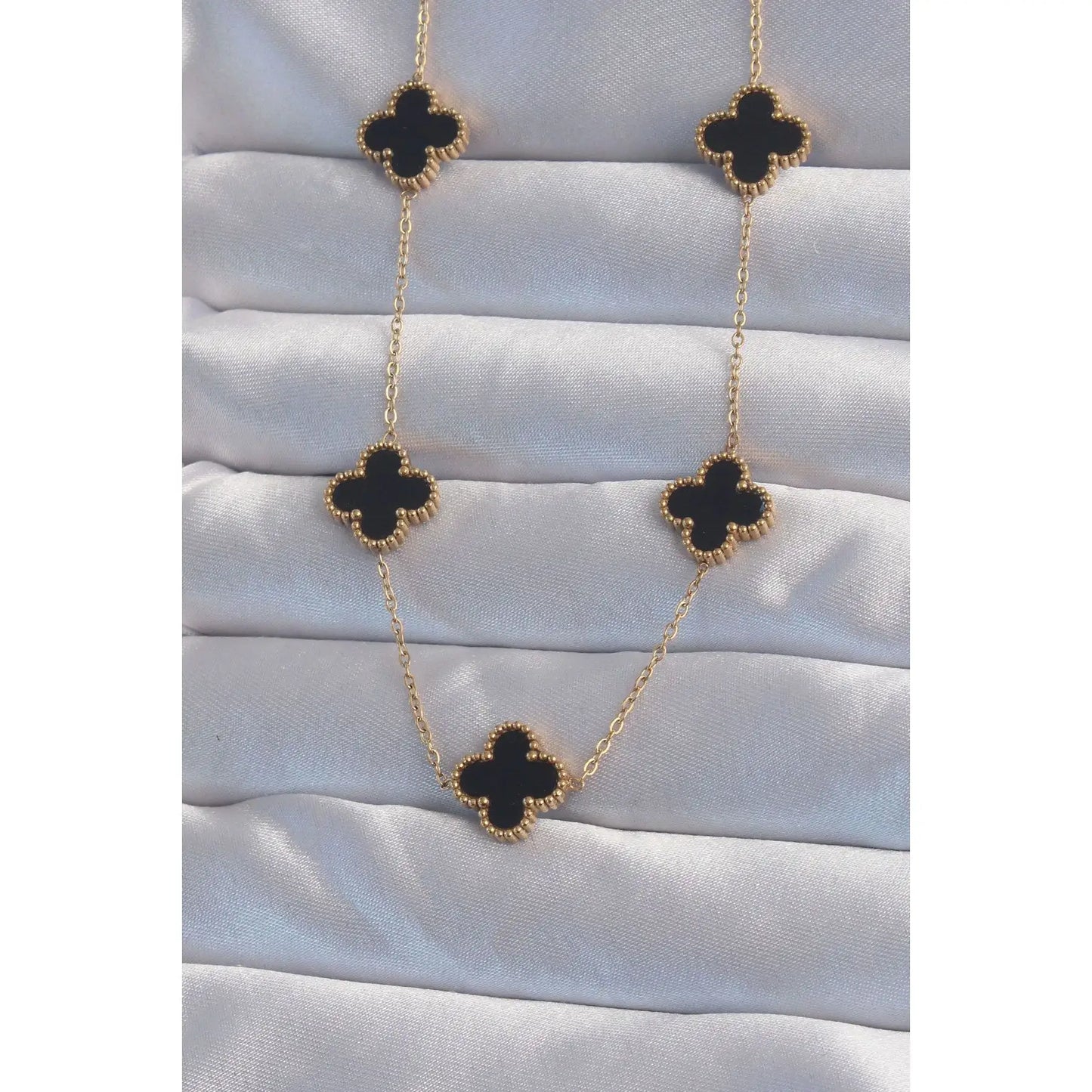 Tira Black Clover Necklace - 18K Gold Plated