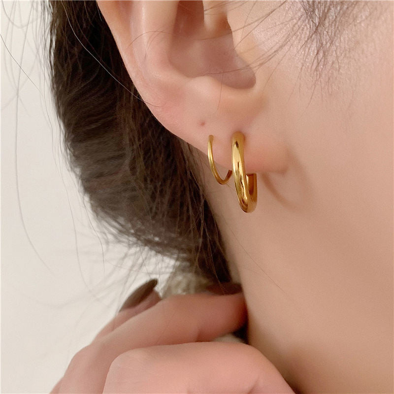 Diva Twina Hoops Light - 18K Gold Anti-Tarnish| Fake Double Piercing Effect