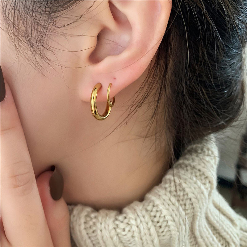 Diva Twina Hoops Light - 18K Gold Anti-Tarnish| Fake Double Piercing Effect