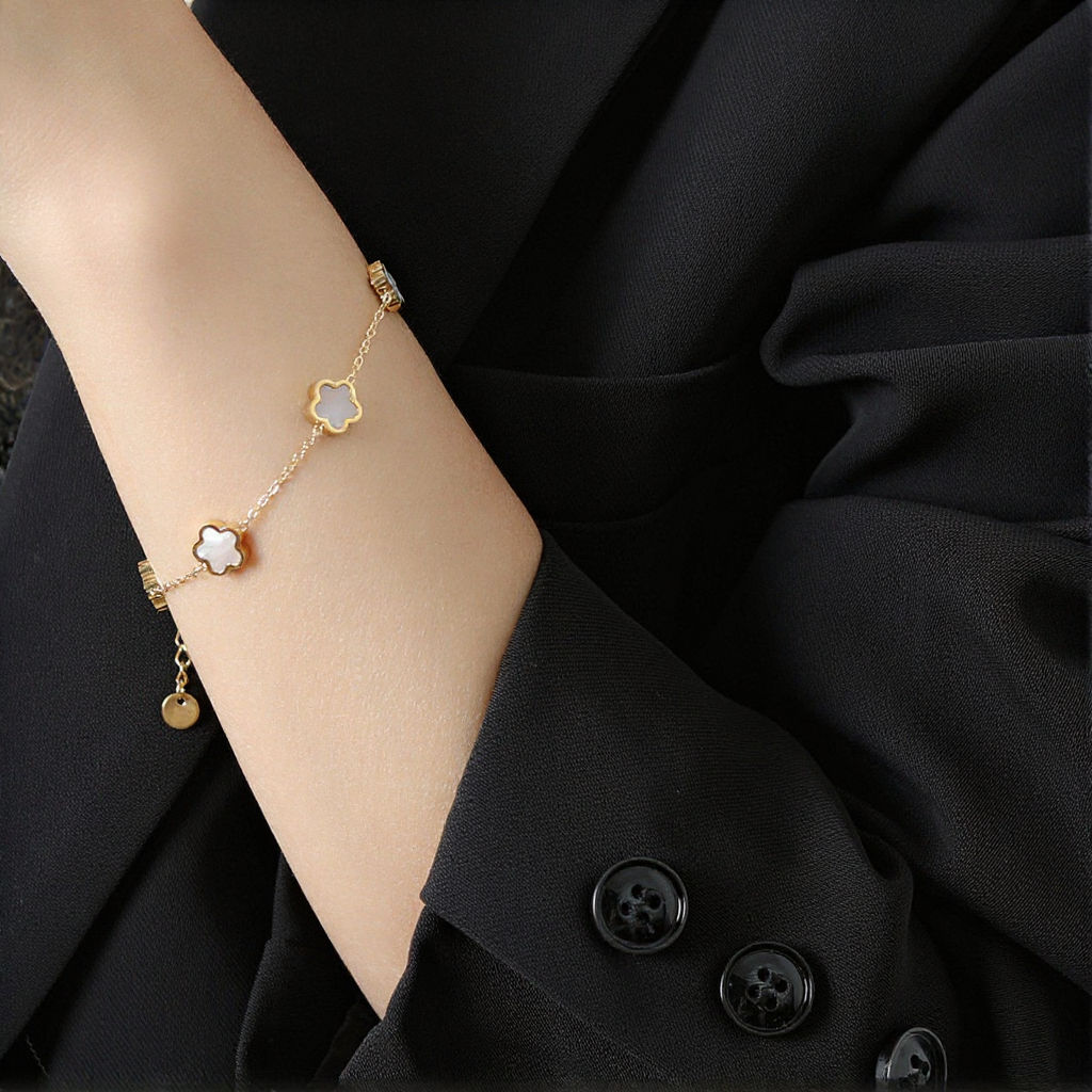 Flower Shell Bracelet – 18K Gold Anti-Tarnish