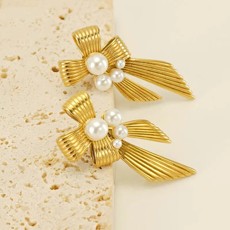 Swetha Bow Pearl Earrings - 18K Gold Anti-Tarnish