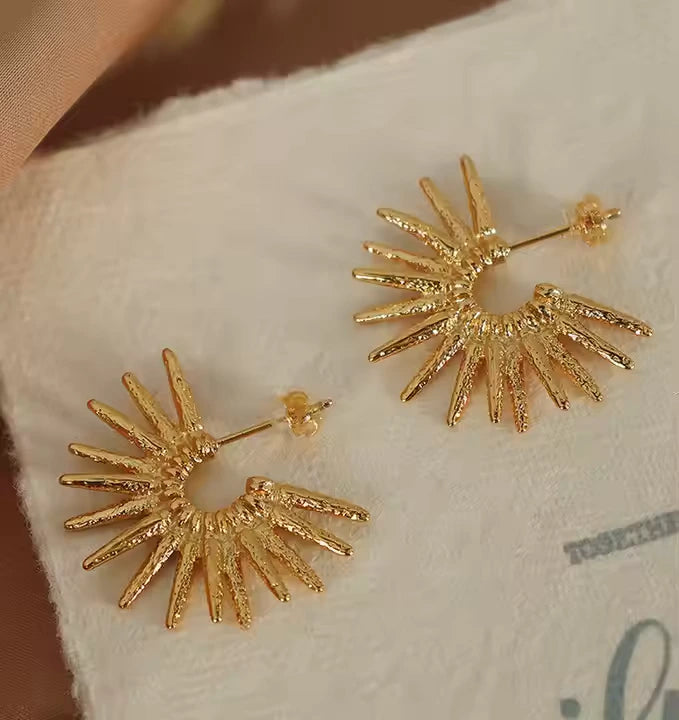 Sun Stud Earrings - 18K Gold Anti-Tarnish