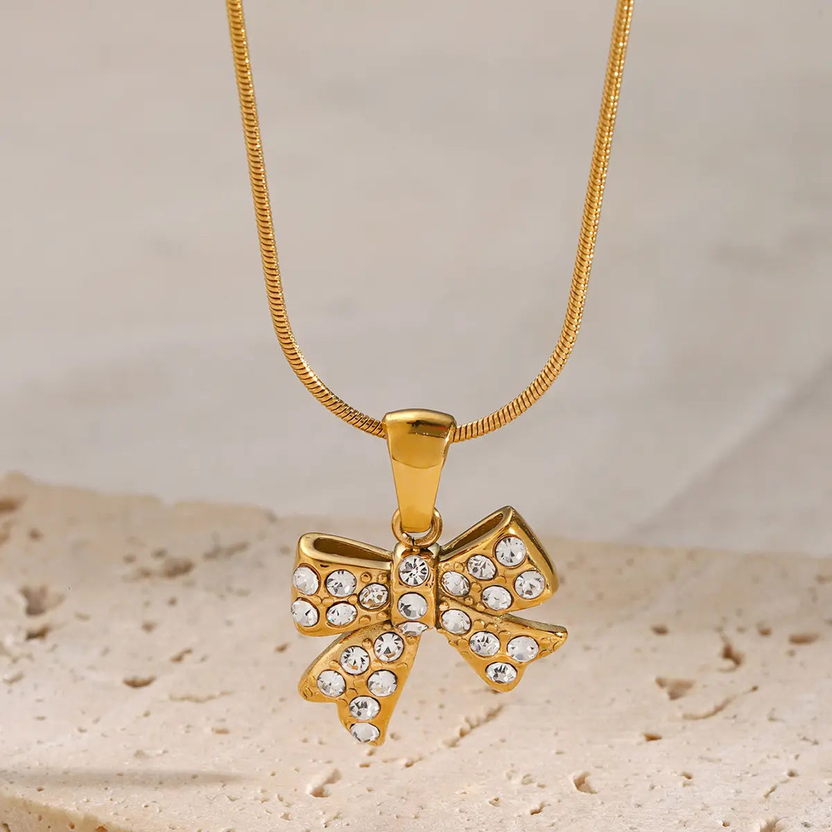 Mega Zirconia Bow Necklace - 18K Gold Anti-Tarnish