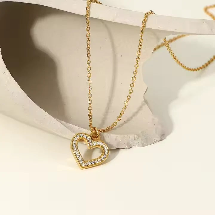 Lilyana Dainty Necklace - 18K Gold Anti-Tarnish