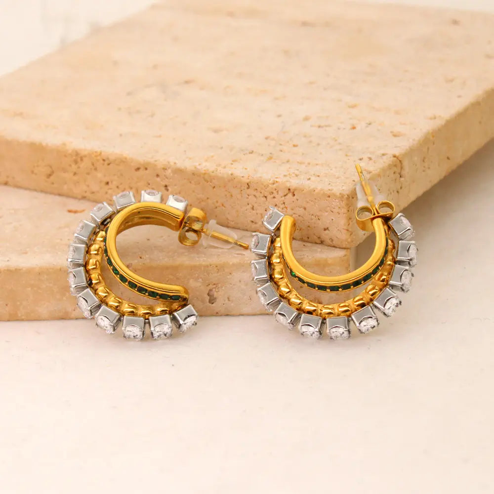 Nivia Bold Stud - 18K Gold Anti-Tarnish