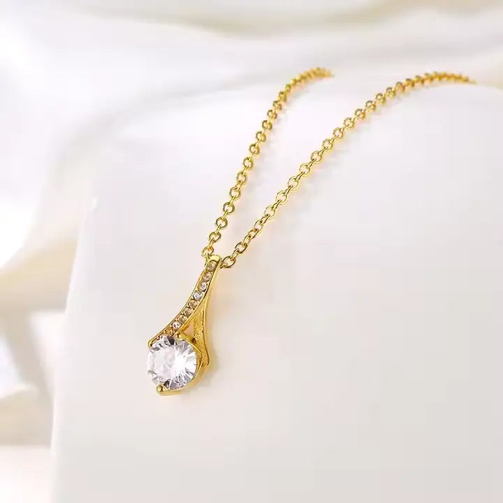 Siya Dainty Necklace - 18K Gold Anti-Tarnish