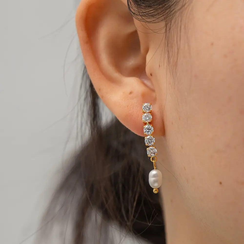 Scarlett Zirconia Earrrings - 18K Gold Anti-Tarnish