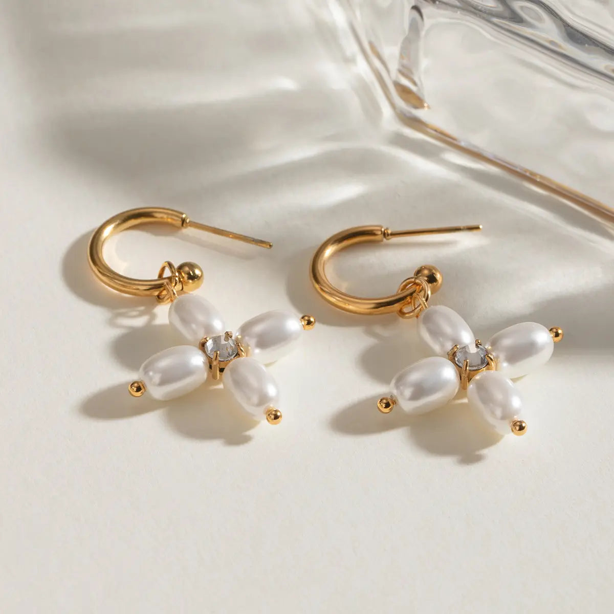 Arya Dainty C-Hoops - 18K Gold Anti-Tarnish