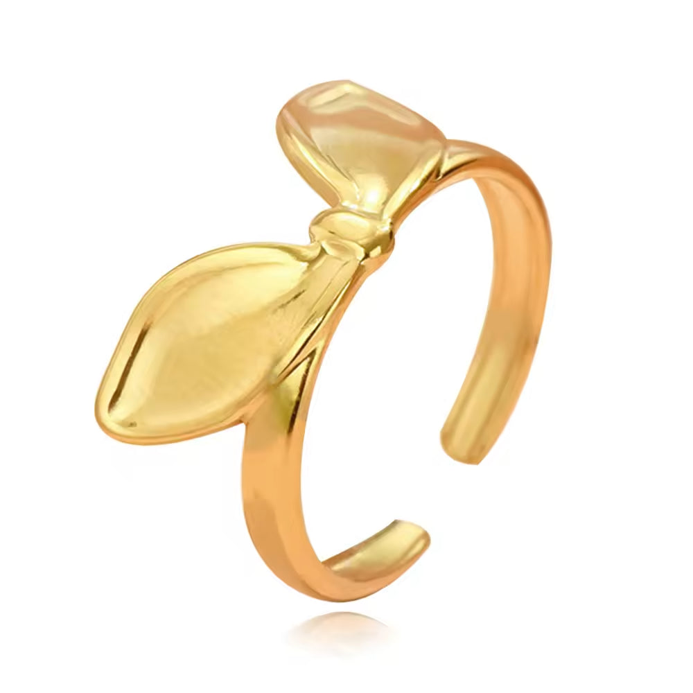 Medha Minimal ring- 18K Gold Anti-Tarnish