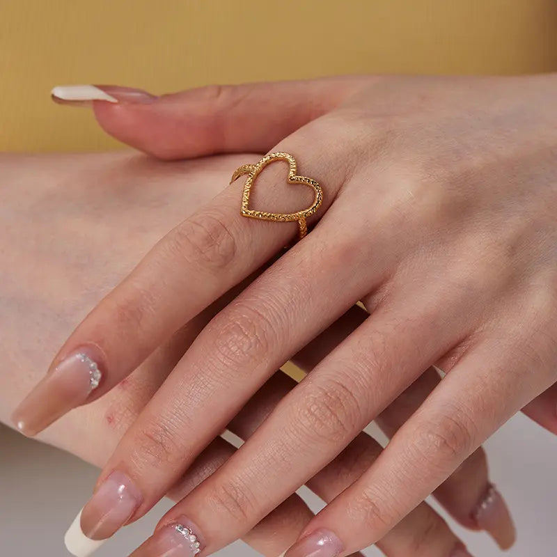 Aarna Minimal Heart ring- 18K Gold Anti-Tarnish