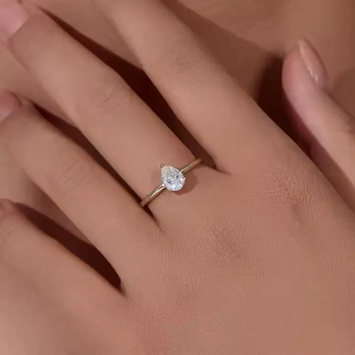 Navi Minimal Flower ring- 18K Gold Anti-Tarnish