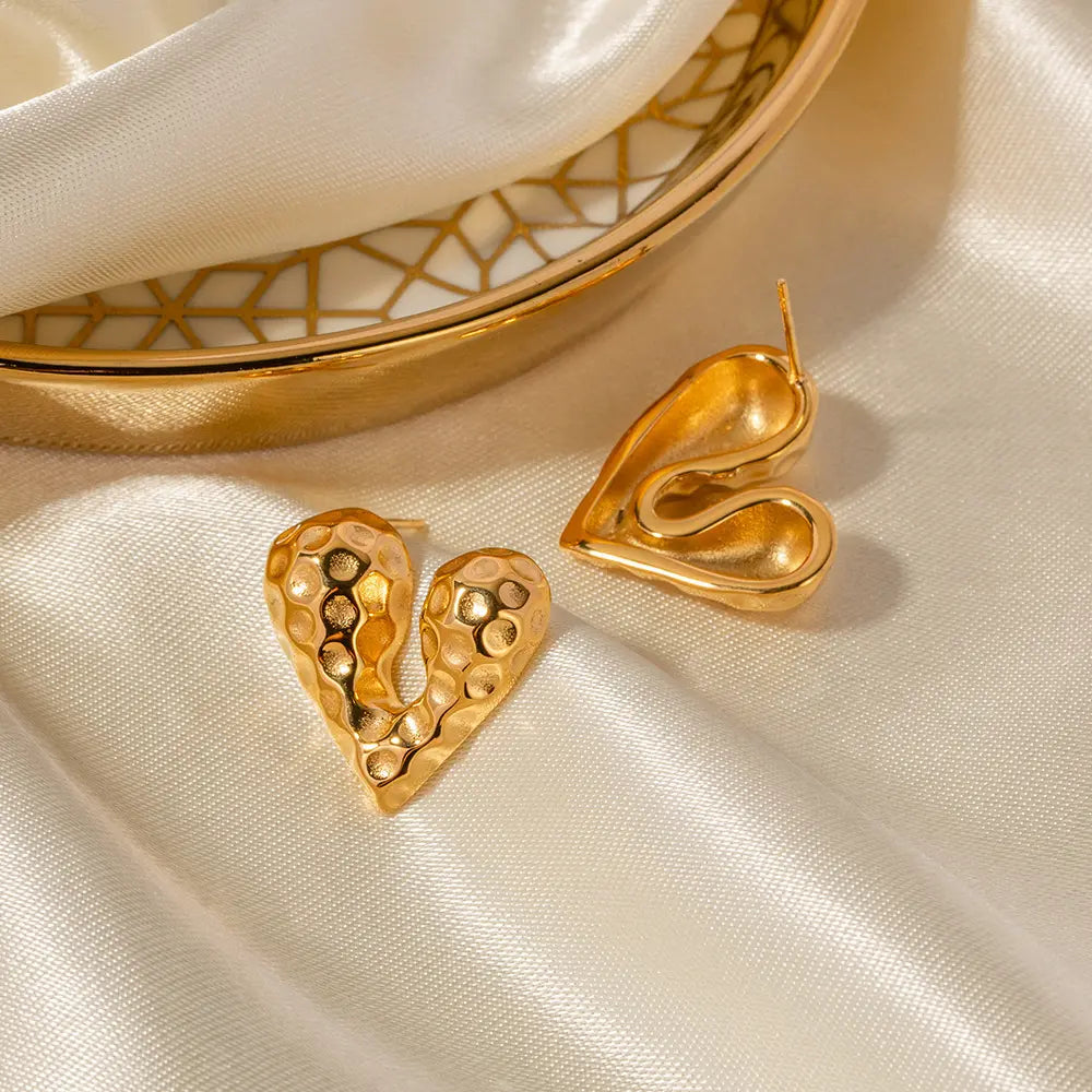 Yuga Heart Earrings - 18K Gold Plated