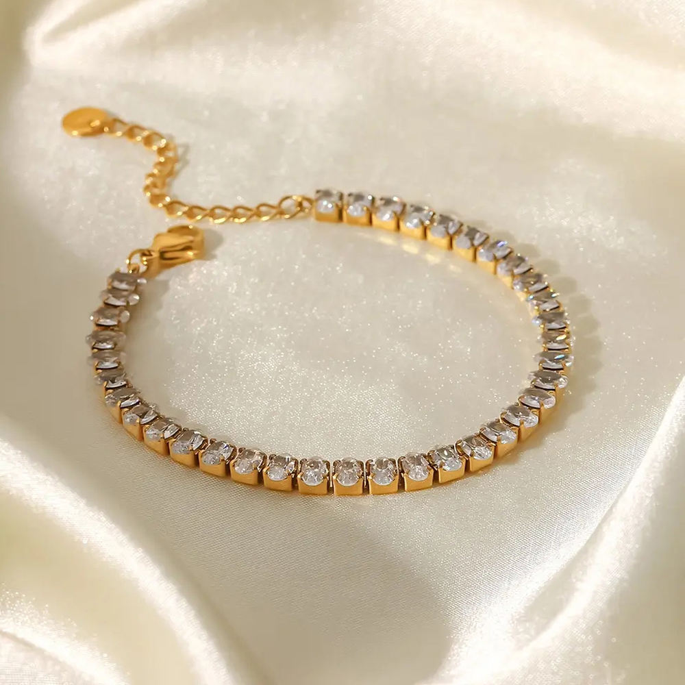 Diamond Desire Bracelet (6mm size stone) – 18K Gold Anti-Tarnish