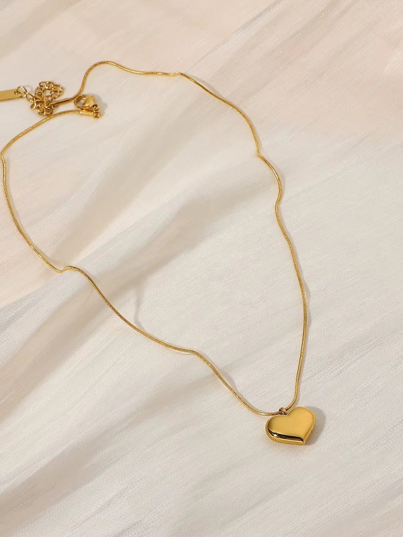 Miley Grace Necklace - 18K Gold Anti-Tarnish