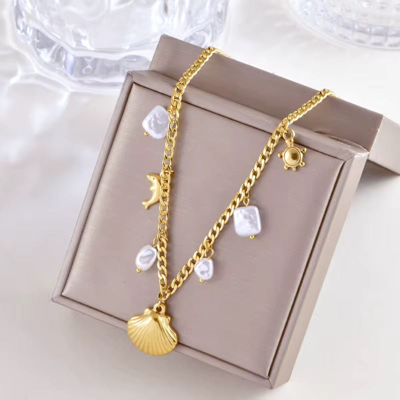 Aurielle Pearl Shell Necklace - 18K Gold Anti-Tarnish