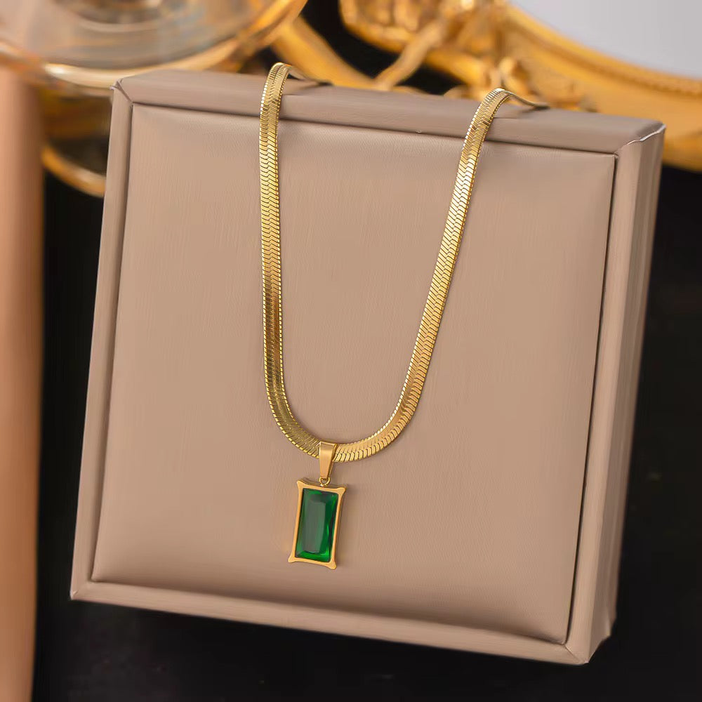 Nahla Emerald Glow Necklace - 18K Gold Anti-Tarnish
