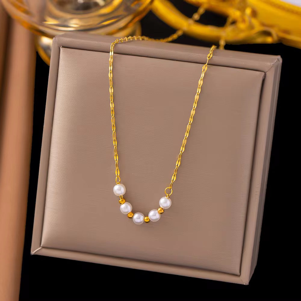 Aria Pearl Necklace - 18K Gold Anti-Tarnish