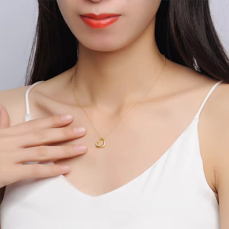 Cora Heart Pendant - 18K Gold Anti-Tarnish