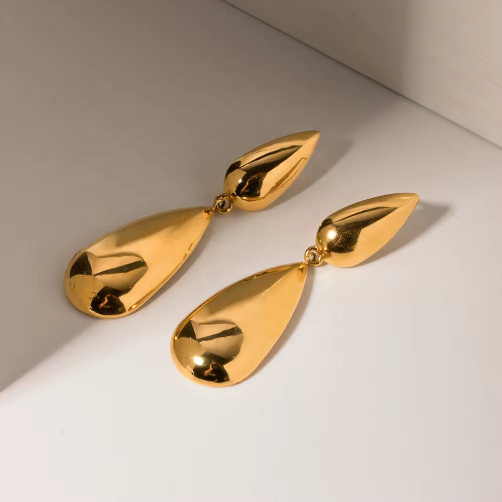 Advika Drop Earrings - 18K Gold Anti-Tarnish
