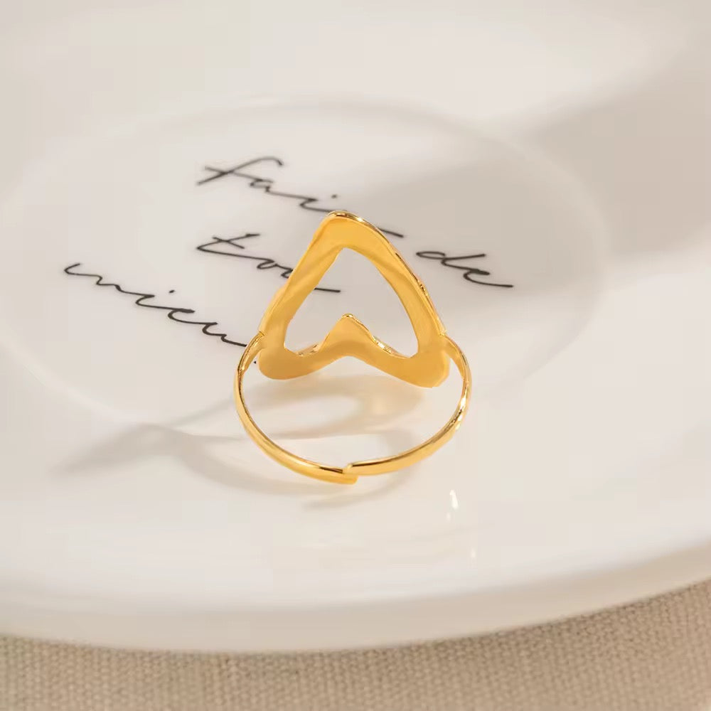 Dania Heart Charm - 18K Gold Anti-Tarnish Ring