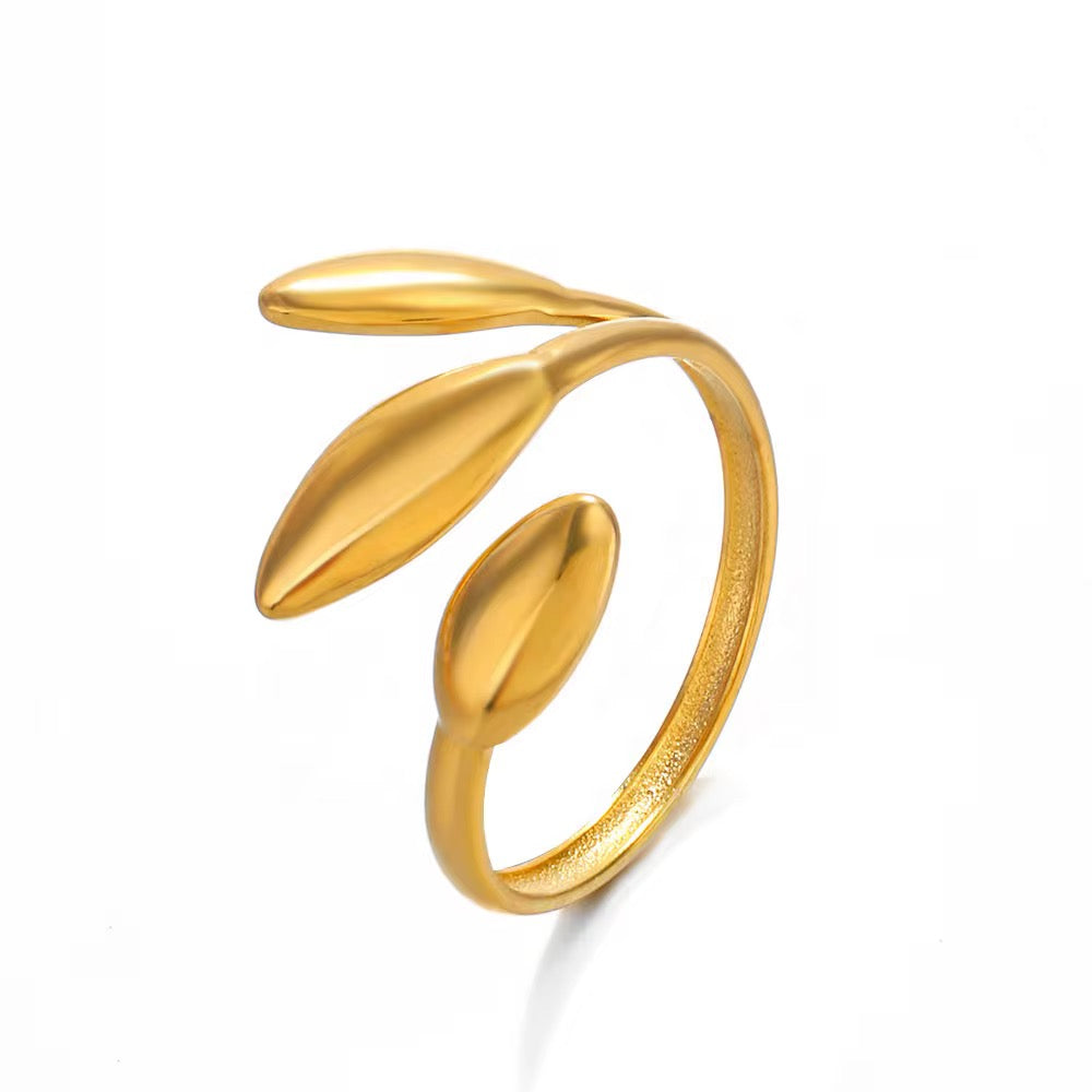 Esther Leaf Wrap - 18K Gold Anti-Tarnish Ring