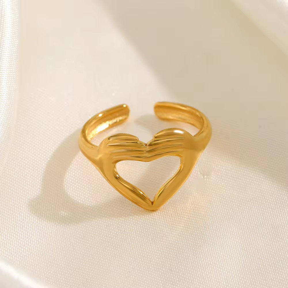 Valeria Heart Glow - 18K Gold Anti-Tarnish Ring