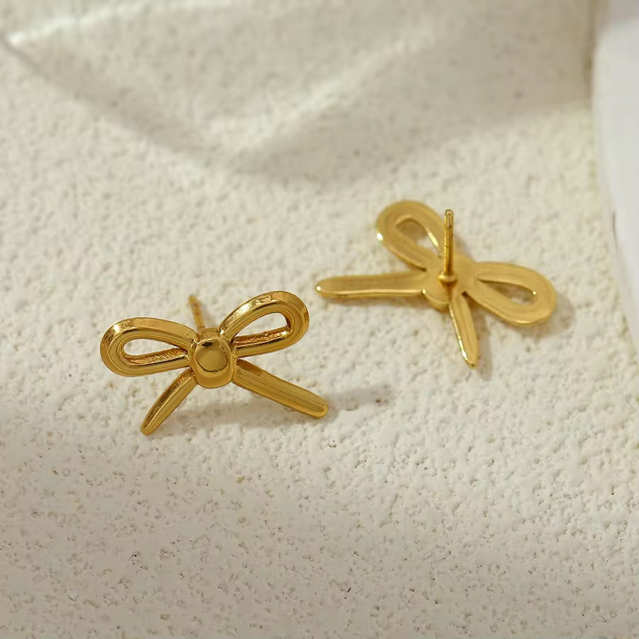 Lea Bow Stud Earrings – 18K Gold Anti-Tarnish