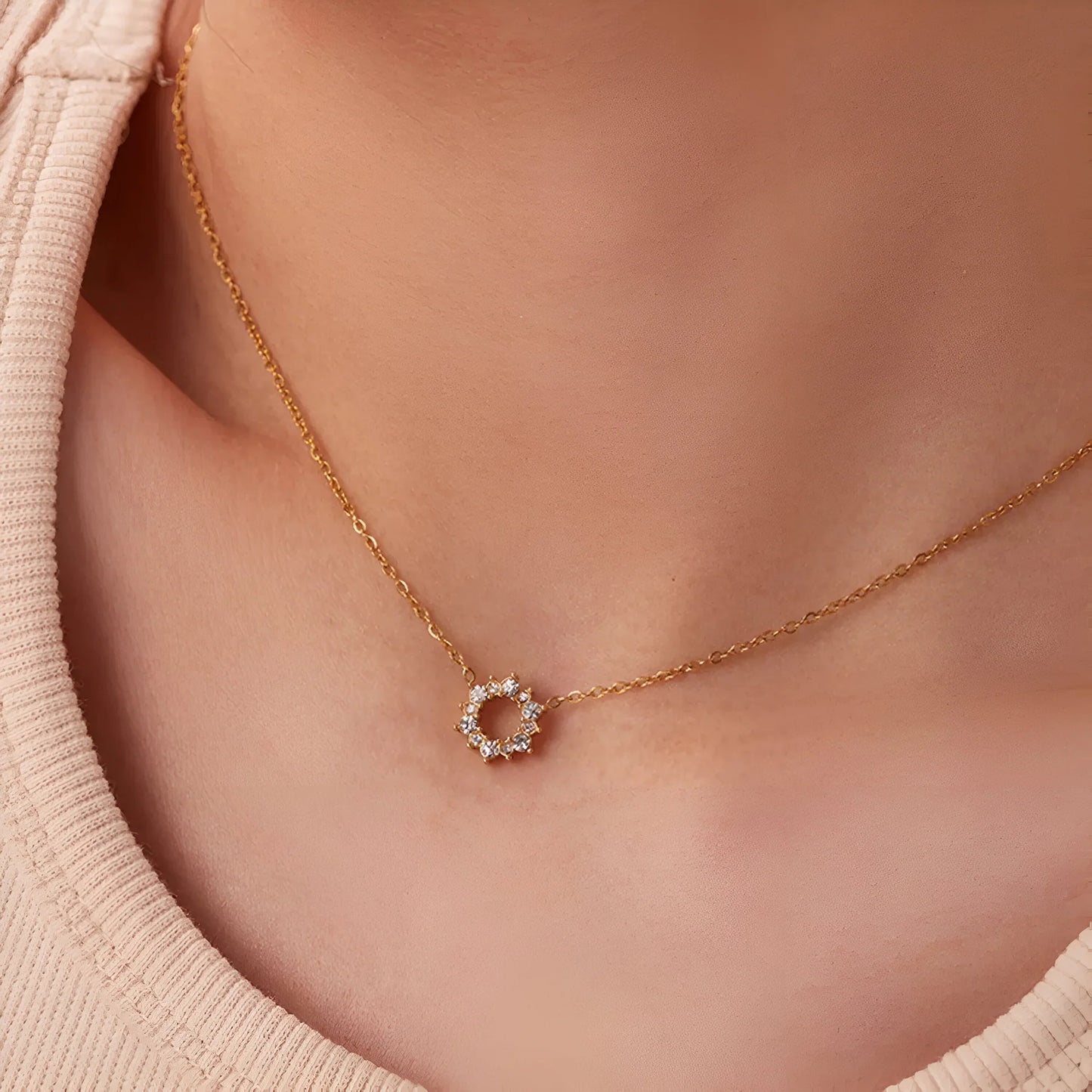 Luka Dainty Necklace - 18K Gold Anti-Tarnish