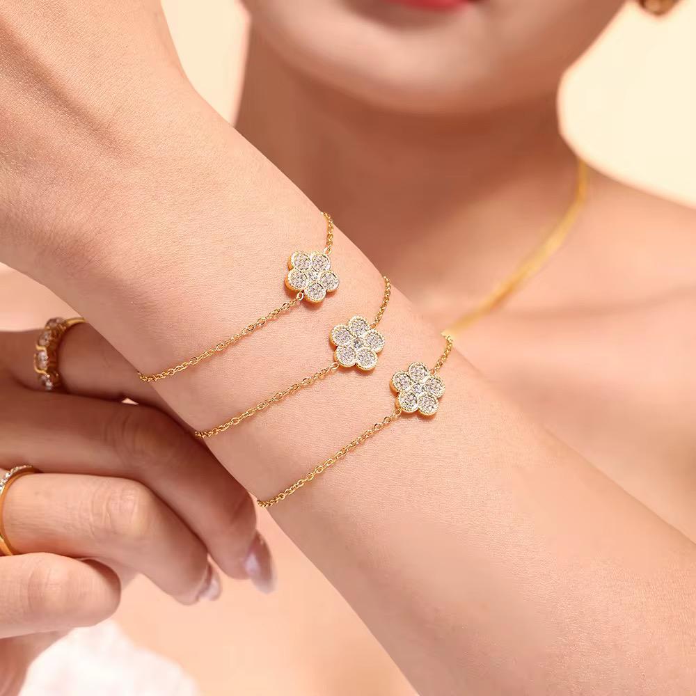 Dainty Pave Flower Bracelet – 18K Gold Anti-Tarnish