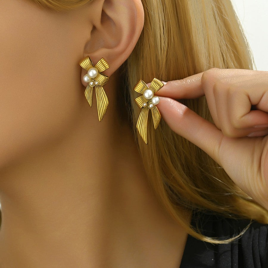 Swetha Bow Pearl Earrings - 18K Gold Anti-Tarnish