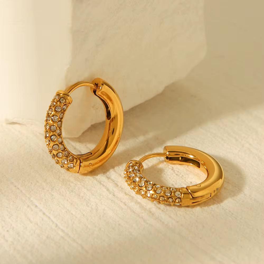 Leona Diamond Hoops – 18K Gold Anti-Tarnish