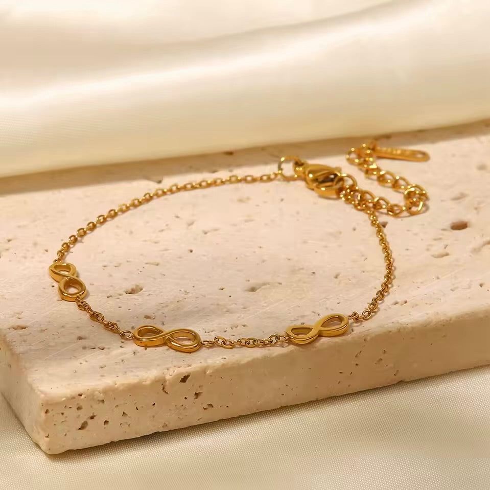 Triple Infinity Bracelet – 18K Gold Anti-Tarnish