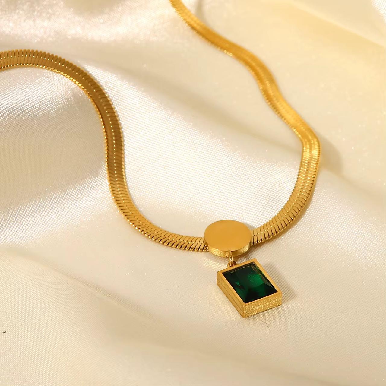 Vintage Emerald Necklace - 18K Gold Anti-Tarnish