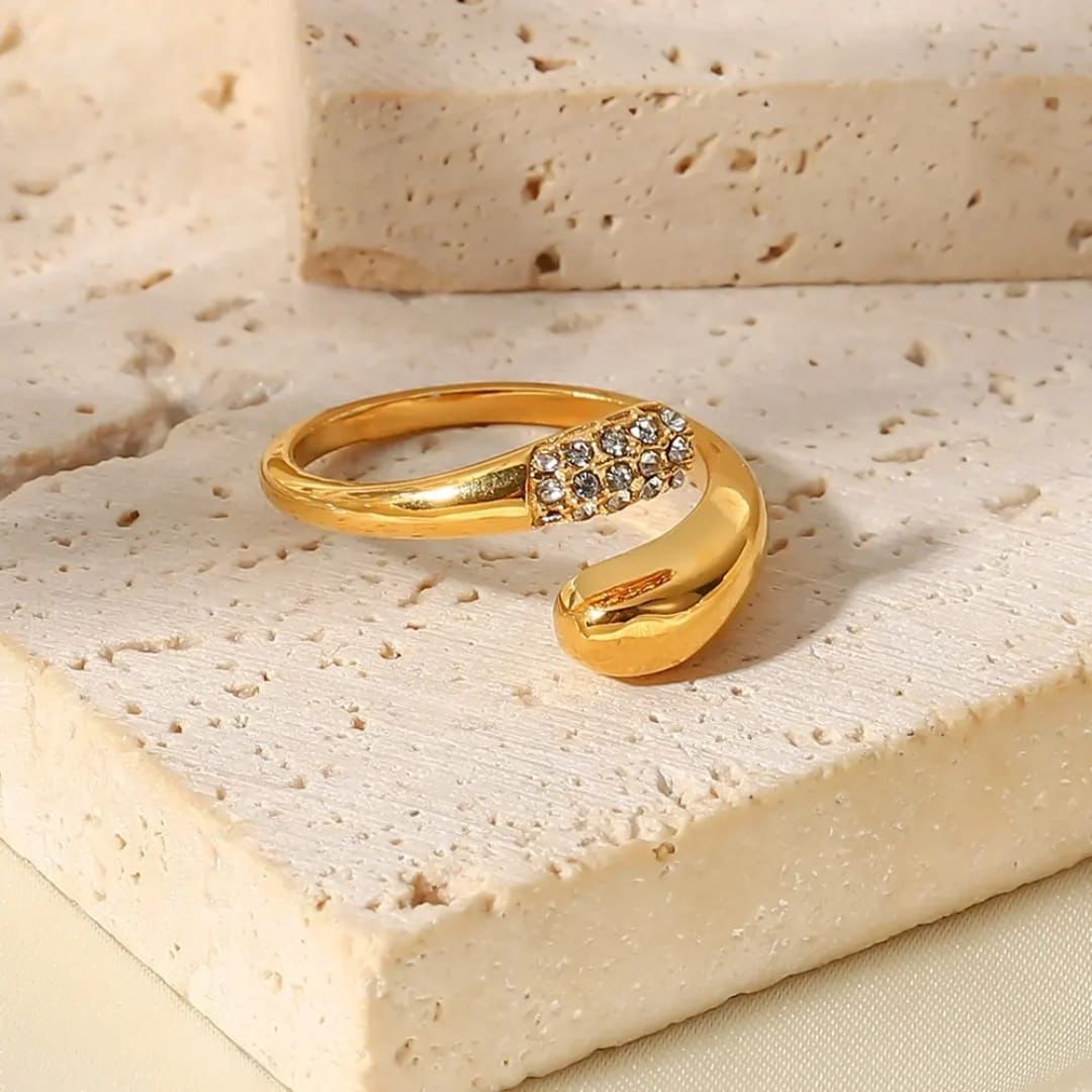 Adhira Minimal Ring- 18K Gold Anti-Tarnish