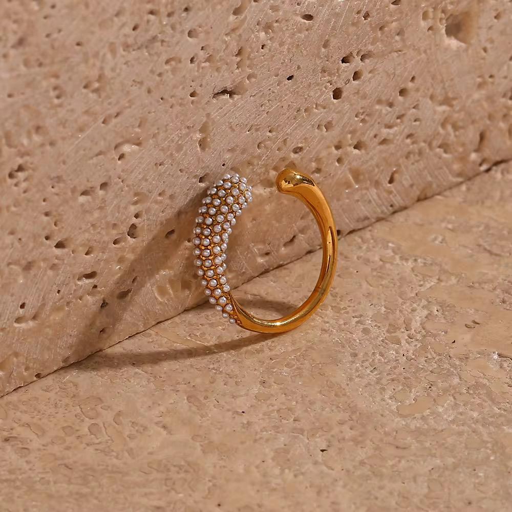 Amanda Cuff Ring – 18K Gold Anti-Tarnish