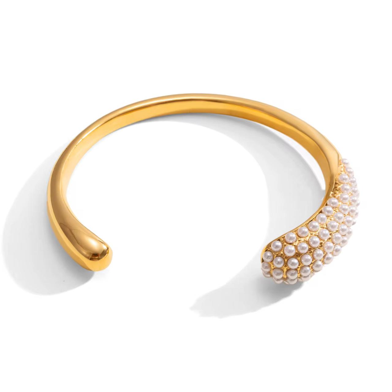 Amanda Cuff Ring – 18K Gold Anti-Tarnish