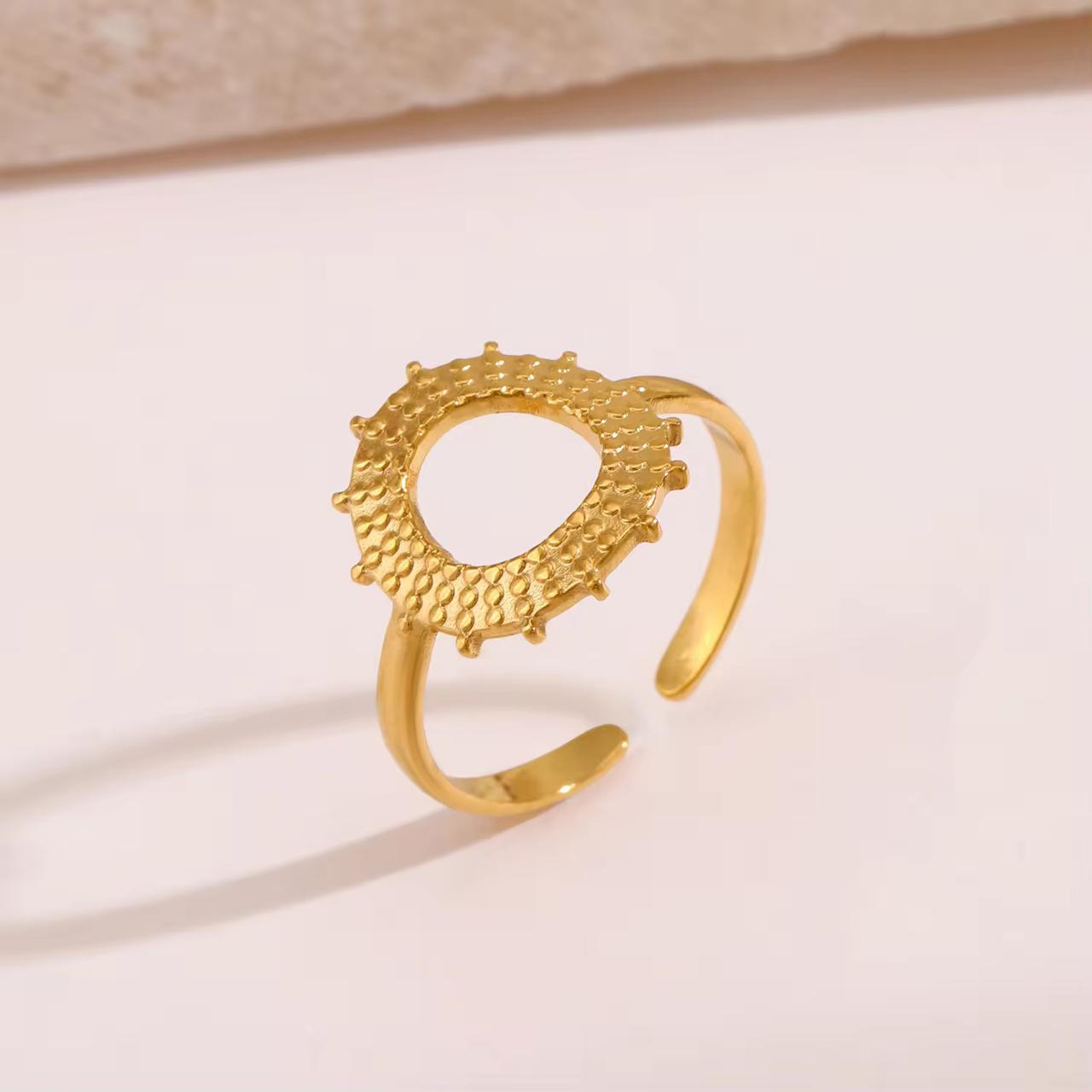 Nataly Flower ring- 18K Gold Anti-Tarnish