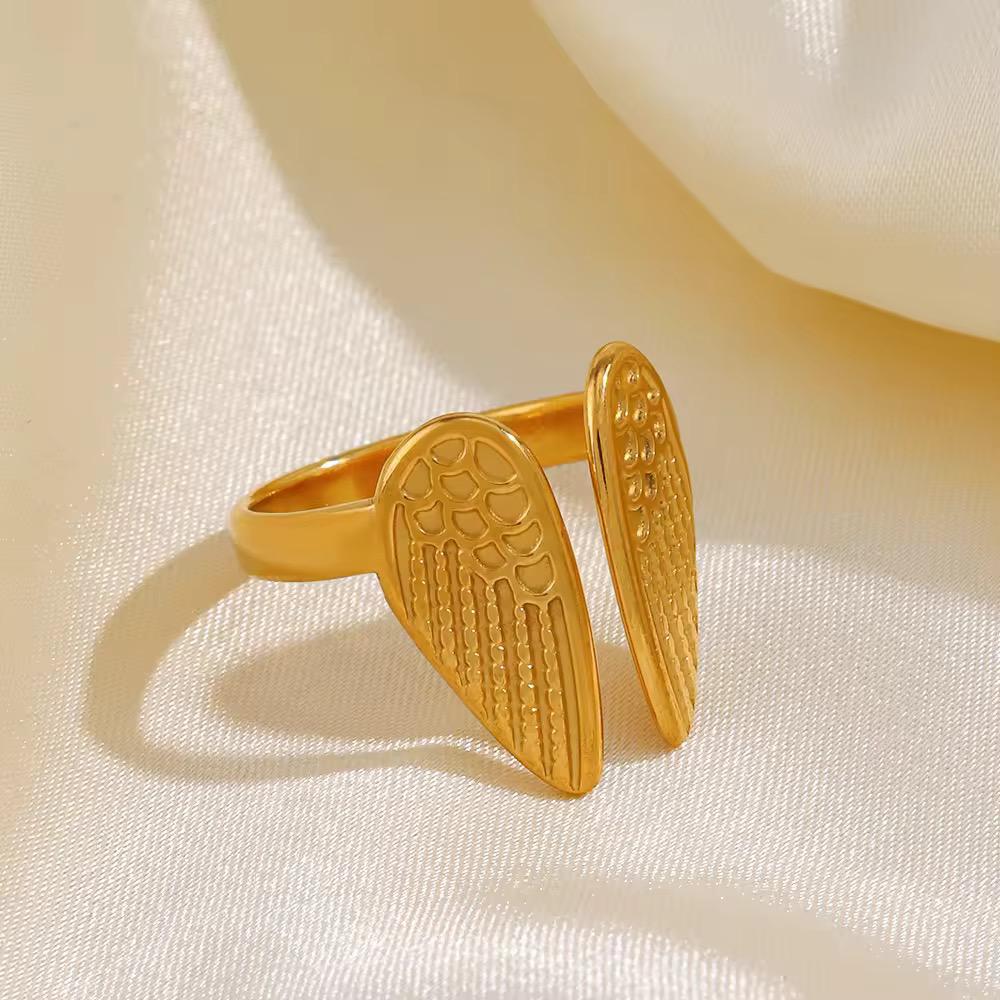 Lea roman ring- 18K Gold Anti-Tarnish