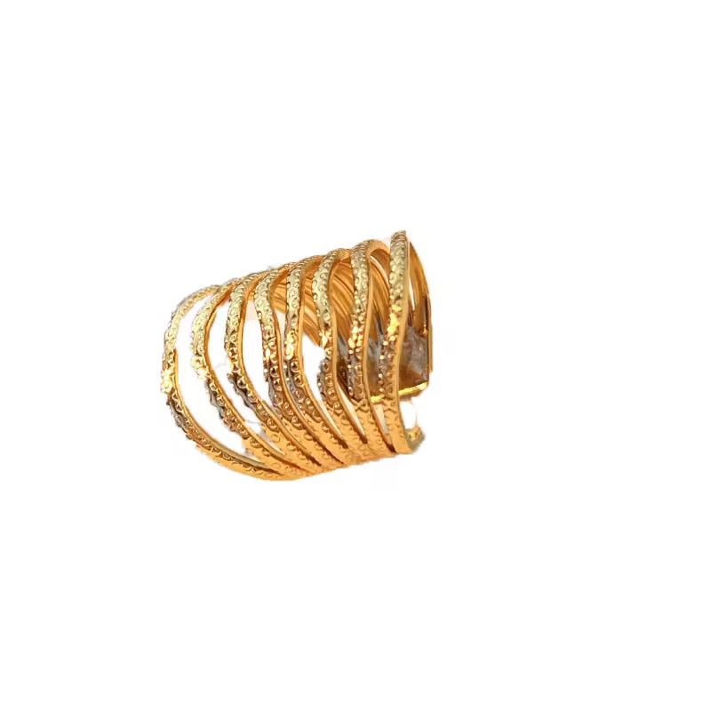 Rosalina Chunky ring- 18K Gold Anti-Tarnish