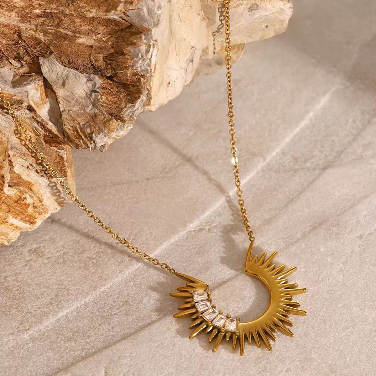 Sneha Moon Necklace - 18K Gold Anti-Tarnish