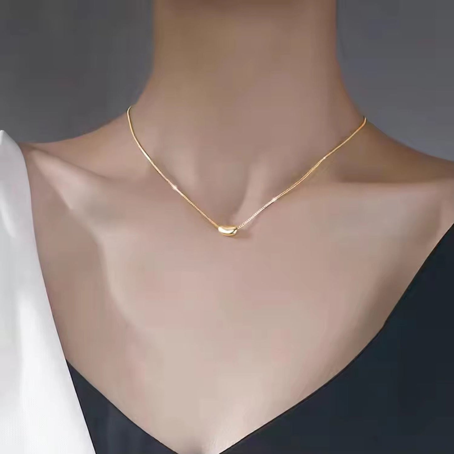 Disha Bean Heart Necklace - 18K Gold Anti-Tarnish