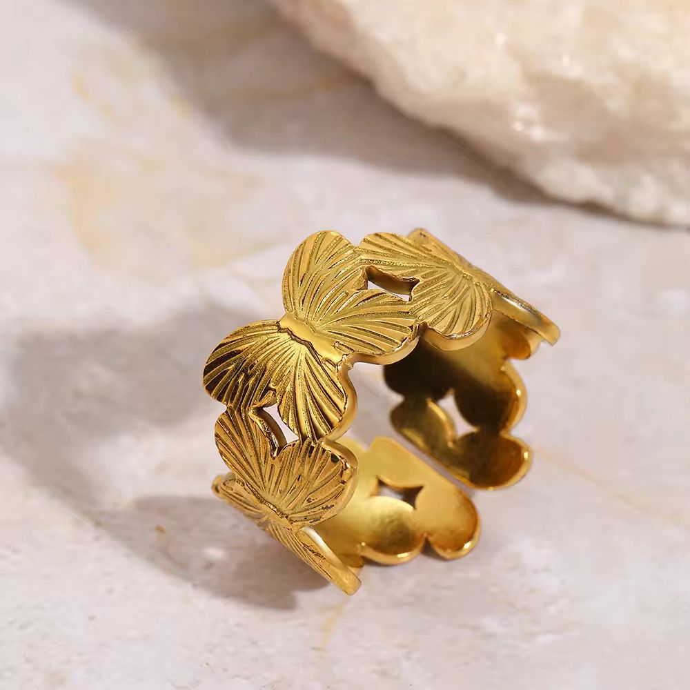 Neriah Flower ring- 18K Gold Anti-Tarnish