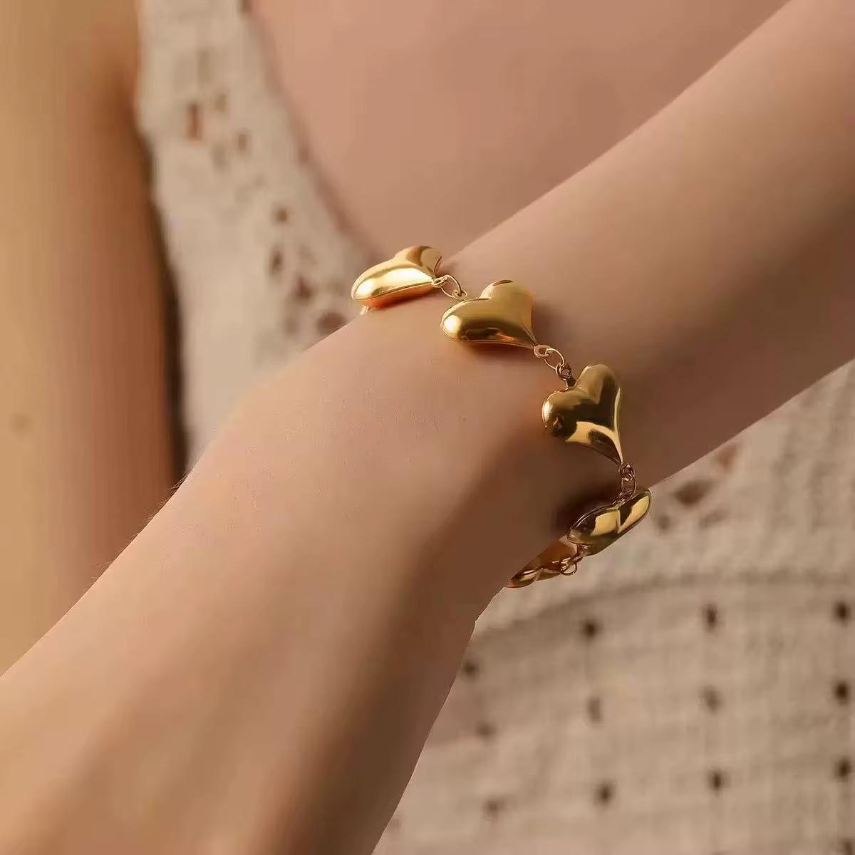 Heart chunky Bracelet - 18K Gold Anti-Tarnish
