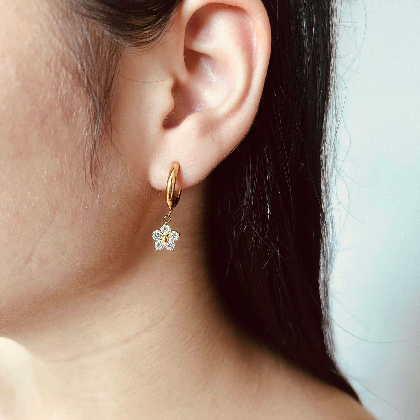 Cassia Huggies - 18K Gold Anti-Tarnish