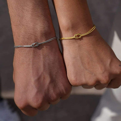 Bond of Love Bracelets ( Set of 2) – 18K Gold Anti-Tarnish