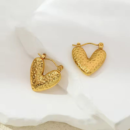 Calista Heart Hoop Earrings - 18K Gold Anti-Tarnish
