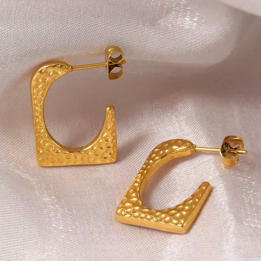 Celeste Luxe Hoop Earrings - 18K Gold Anti-Tarnish