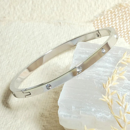Crystal Bangle Bracelet – 18K Gold Anti-Tarnish