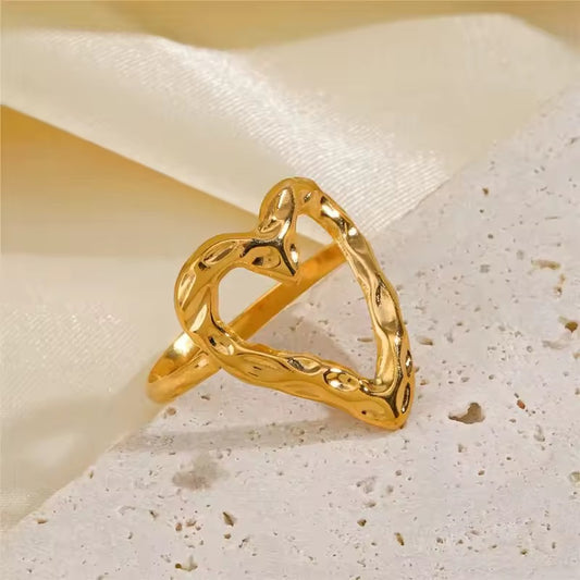 Dania Heart Charm - 18K Gold Anti-Tarnish Ring